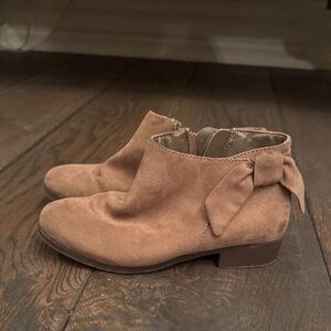Girls Nine West  Suede Ankle Boots with Bow Detail - Tan